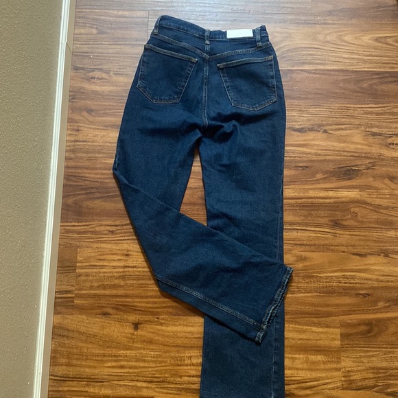 *Currently Not For Sale* Re/Done 90’s High-rise Straight Leg Jean - Picture 4 of 5